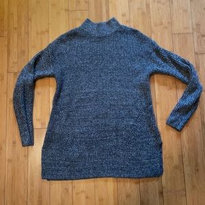 Old Navy sweater size small